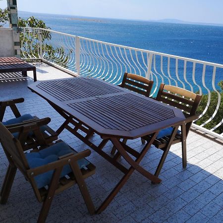 Apartments Bassi Stara Baška Екстериор снимка