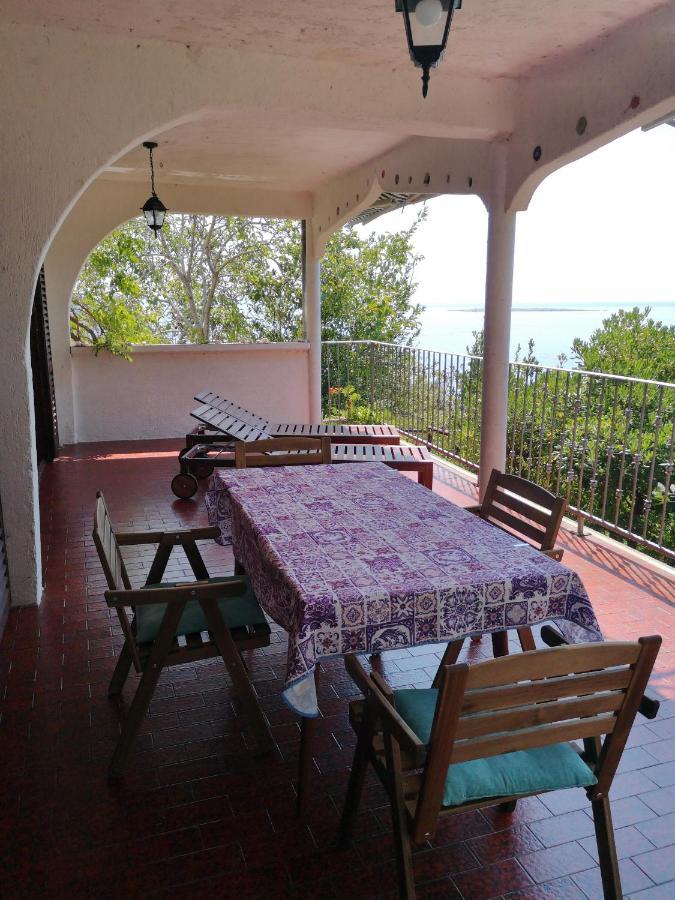 Apartments Bassi Stara Baška Екстериор снимка