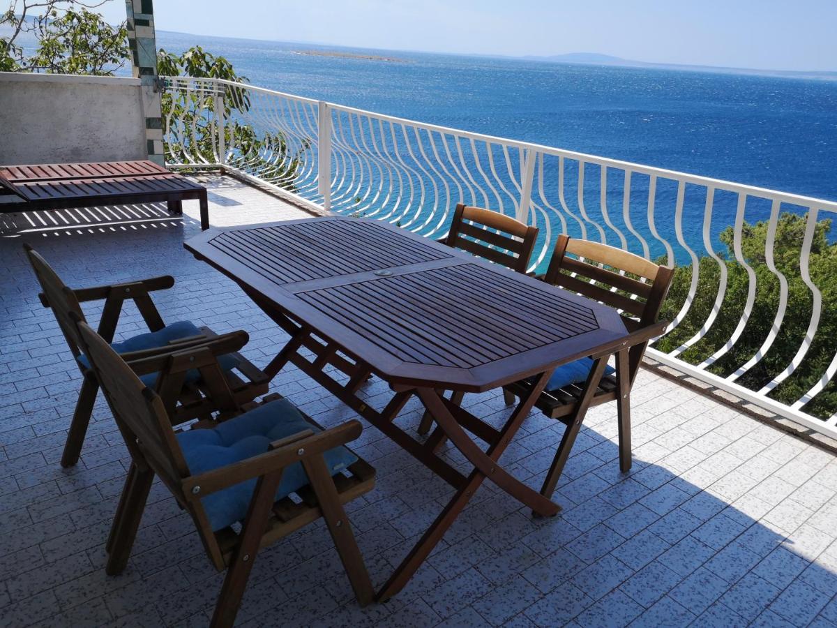Apartments Bassi Stara Baška Екстериор снимка