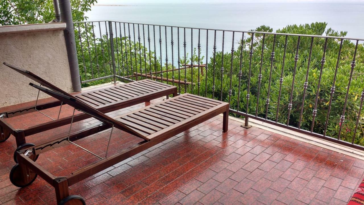 Apartments Bassi Stara Baška Екстериор снимка