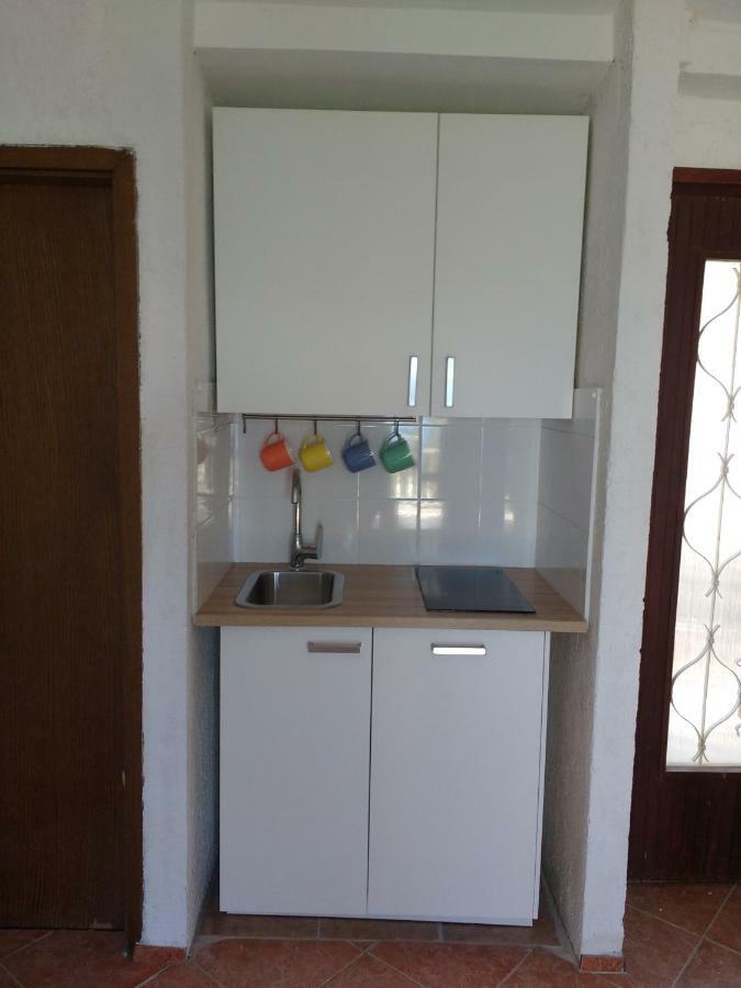 Apartments Bassi Stara Baška Екстериор снимка